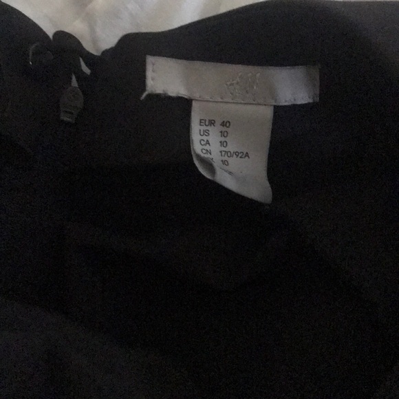 H&M dress. Size 10. Black. - Picture 8 of 8